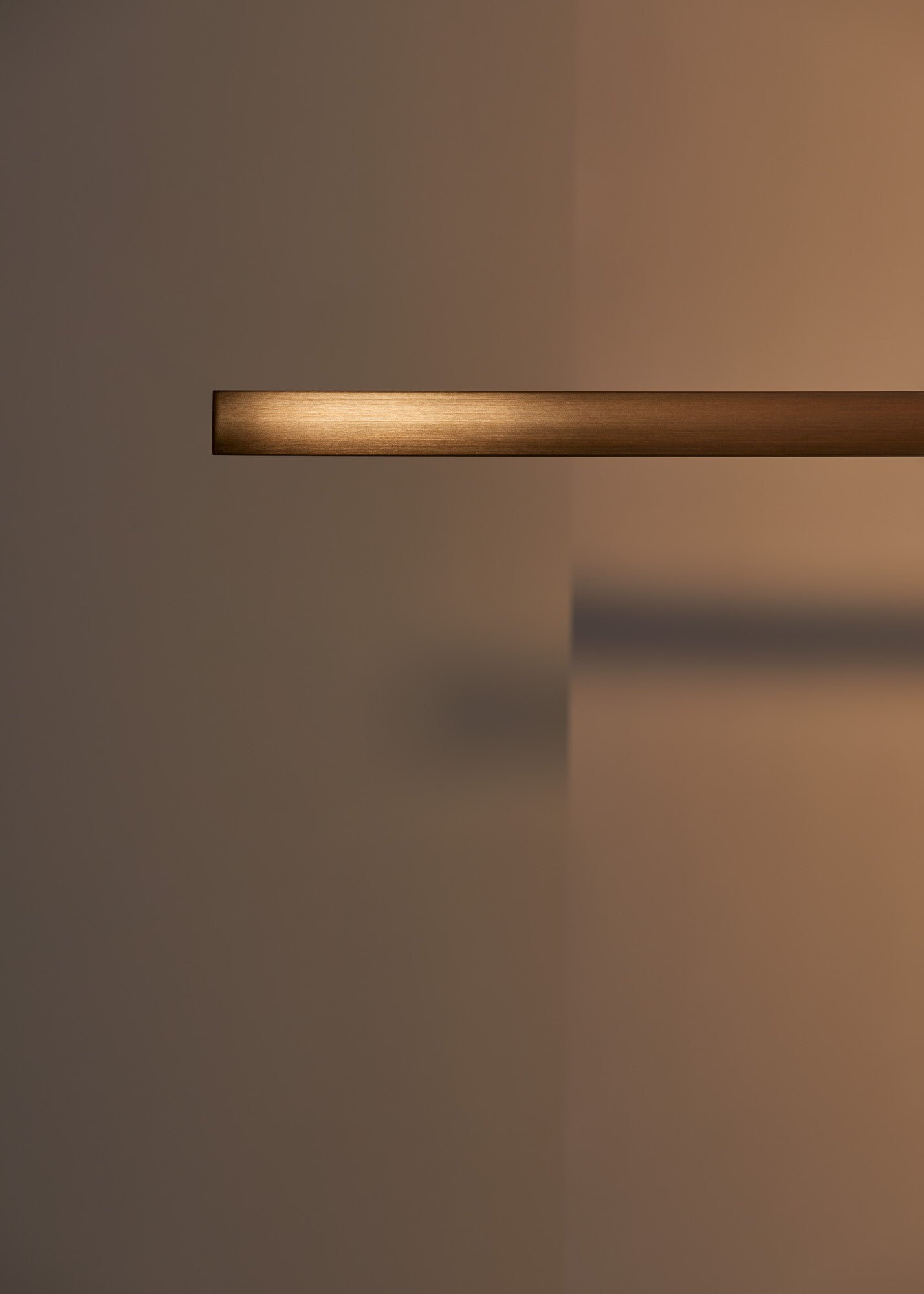 Highline 2400mm - Satin Waxed Brass